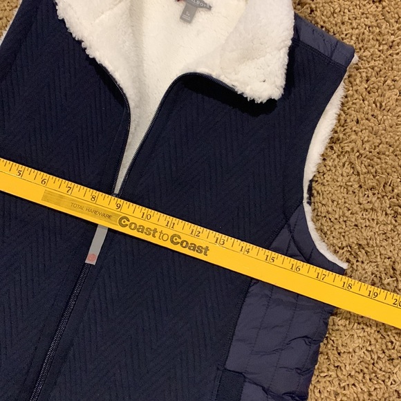 Quilted Fur vest - Picture 5 of 10